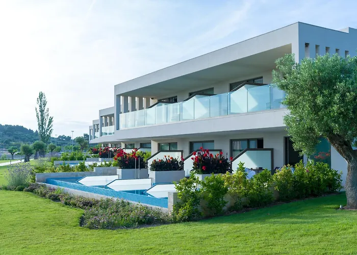 Ammoa Luxury Hotel & Spa Resort